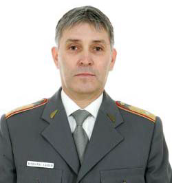 member-img